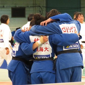 女子５人制、東海大が12年ぶり５度目の優勝　～全日本学生柔道優勝大会～