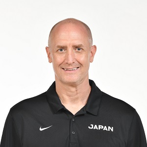 男子日本代表トム・ホーバス新HC「面白いバスケできる」 女子は恩塚ACが昇格　～バスケットボール～