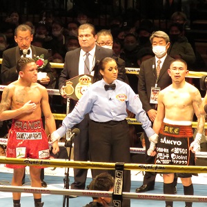 WBO王者・井岡一翔、WBA王者にドローでＳフライ級王座２団体統一ならず　～ボクシング世界戦～